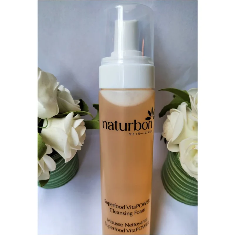 Naturbon Superfood VitaPOWER Cleansing Foam Face Wash
